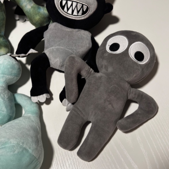 Set of Roblox Rainbow Friends Plushies - Picture 2 of 6